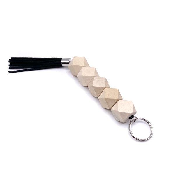 10/$10 NWOT 8" wooden beaded Keychain with black tassel - Picture 3 of 6